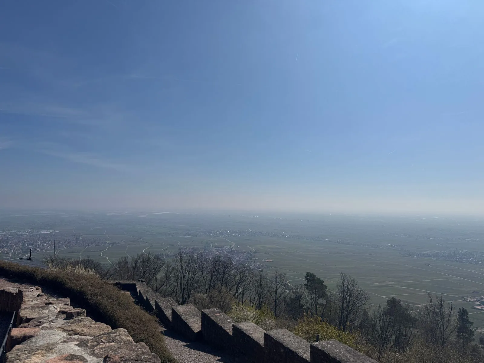 Aussicht Rietburg  – Rhodter Schlössel in Rhodt unter Rietburg, Pfalz